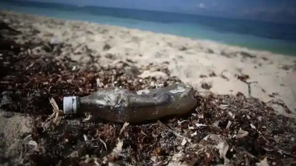 Manteniendo Nuestra Isla Limpia: La Importancia de No Tirar Basura en Espacios Públicos 1 Manteniendo Nuestra Isla Limpia: La Importancia de No Tirar Basura en Espacios Públicos 1